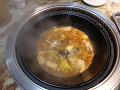 -锅老头海鲜铁锅炖