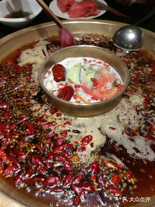 重庆红板凳火锅图片