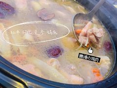 -食爺炭炉鸡煲·烧烤