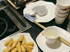 -百年川椒重庆老火锅(光谷店)