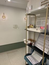 -苗方清颜·祛痘皮肤管理