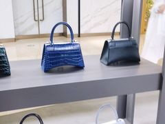 -BALENCIAGA(恒隆广场店)