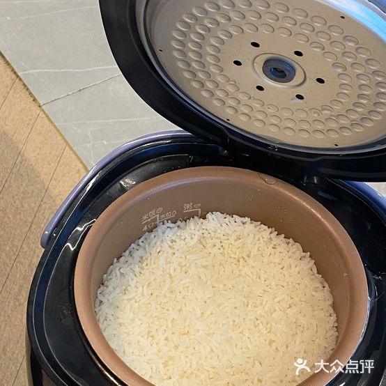 凤凰瑶湖南山野菜(汉峪金谷店)