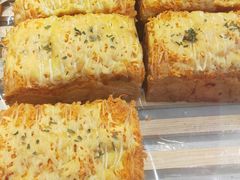 红豆肉松吐司-小嘟来烘焙店