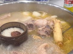-朴小妹人参鸡汤火锅(长白山万达店)