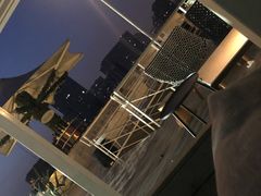 -The ROOF (通盈中心店)