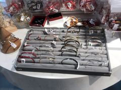 -纪念日百货(万达广场店)