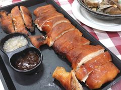 烧乳猪-雅憩花园餐厅