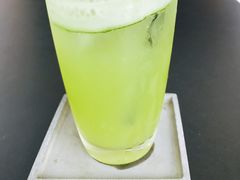 -UNI UNI(环亚凯瑟琳店)