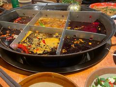 -周小明火锅(黑金冠社区店)