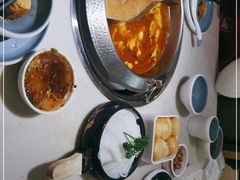 -左庭右院鲜牛肉火锅(浦江欢乐颂店)