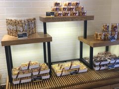 面包甜点陈列柜-丁香西饼屋(桂林路店)