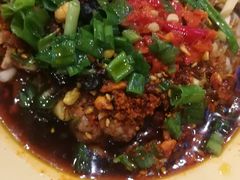 -拈签一笑黄牛肉辣卤串串