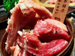 -山川小町·极番烧肉(新地假日广场店)