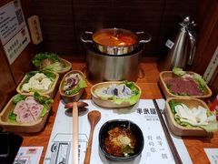 -独食火锅·半米屋台(直营总店)