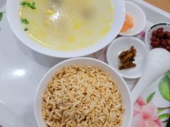-江记老鸡汤米面