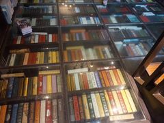 -钟书阁(松江泰晤士小镇店)