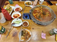 -喇喇排骨火锅·传统韩式脊骨汤(望京西园总店)