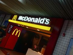 门面-麦当劳(中山公园龙之梦店)