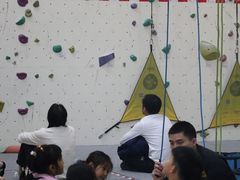 -问山MountQuest攀岩馆