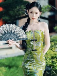 -艾米丽婚纱礼服