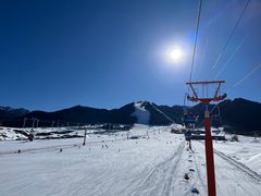 -丝绸之路山地度假区滑雪场
