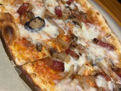 -JINNS锦时 steak&pizza(浸信会礼拜堂旧址店)