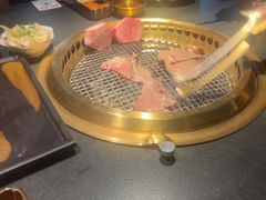 -铭牛烧肉·和牛海鲜自助(高新月牙湖店)