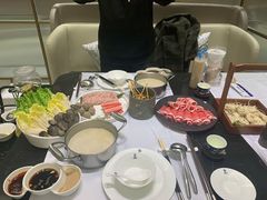 -红鼎豆捞·非遗鲍皇汤火锅(宝丰路店)