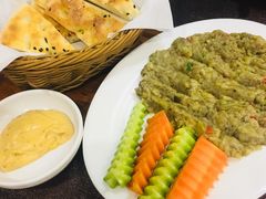 西葫芦饼配酸奶-TUK土耳其餐厅·下午茶(卢湾店)