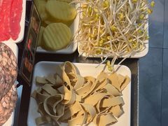 -老王全牛宴·鲜牛肉牛杂火锅(总店)