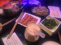 -唯爱KTV聚会餐厅(仙林东城汇店)
