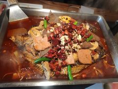 -辣尚瘾·烤鱼·新川菜(交大直营店)