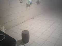 -缘岛池浴室