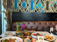 -Mogul Eatery·大亨餐酒馆
