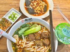 -湘人龙记老长沙米粉(鸟巢店)