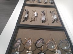 -目艮眼镜SHOWROOM(品牌集合店)