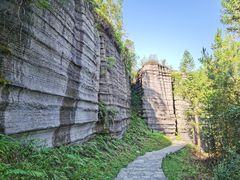 -梭布垭石林景区