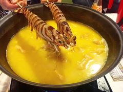 -鲜入唯煮·港式海鲜牛肉火锅(金宝街店)
