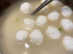 -魏铭鱼头捞饭(晋阳路店)