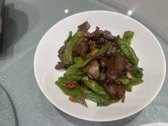 -辛香味烧鱼馆·非遗技艺·排骨红烧肉(光谷医药园店)