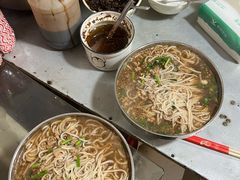 -正宗杨记普洱酸醋米线(总店)