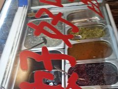 -爆炸头阿姨小四川正宗川味小吃(无任何分店)