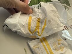 -麦当劳(上海虹桥站30B检票口楼上)