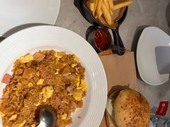 -必胜客(尹山湖歌林公园店)