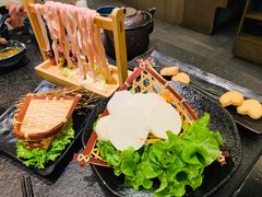 -湊湊火锅·茶憩(打浦桥日月光店)