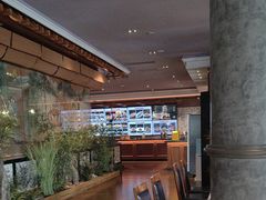 -八府香鸭·啫啫煲(华山路店)