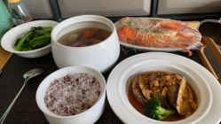 -臻康乃馨月子中心(集美店)