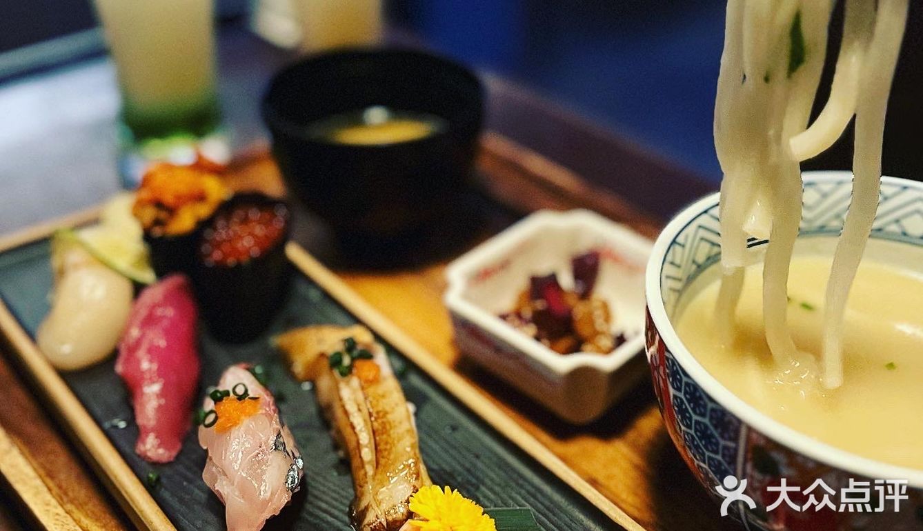 <人気高企> 用心製作嘅居酒屋
