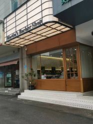 -MARTIN'S BARBER SHOP男士理发馆